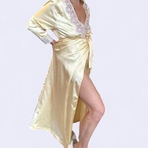 Vintage satin robe women's osfm butter yellow